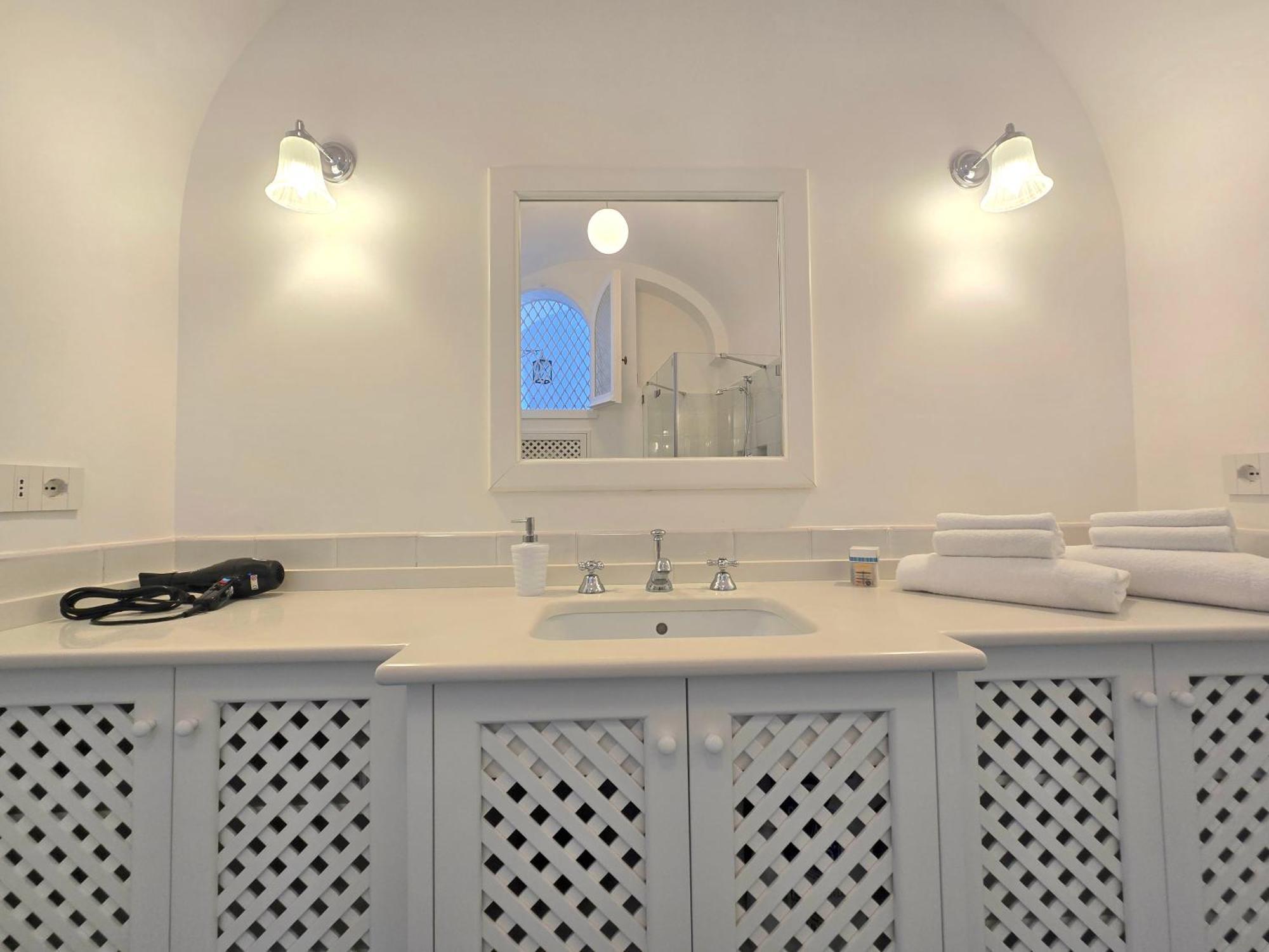 Sopramonte Exclusive Rooms กาปรี ภายนอก รูปภาพ